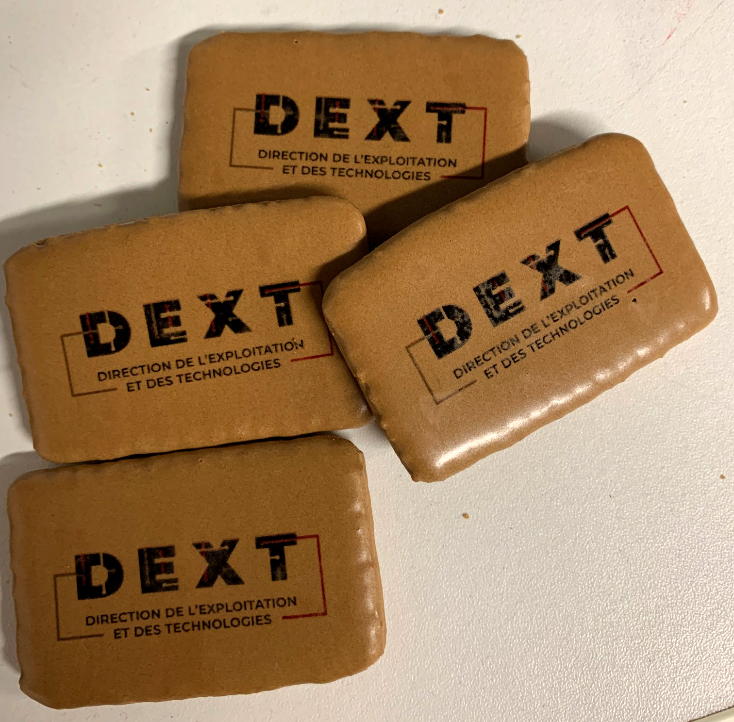 Biscuits-au-café-imprimés-gourmandises.decors-fins.com