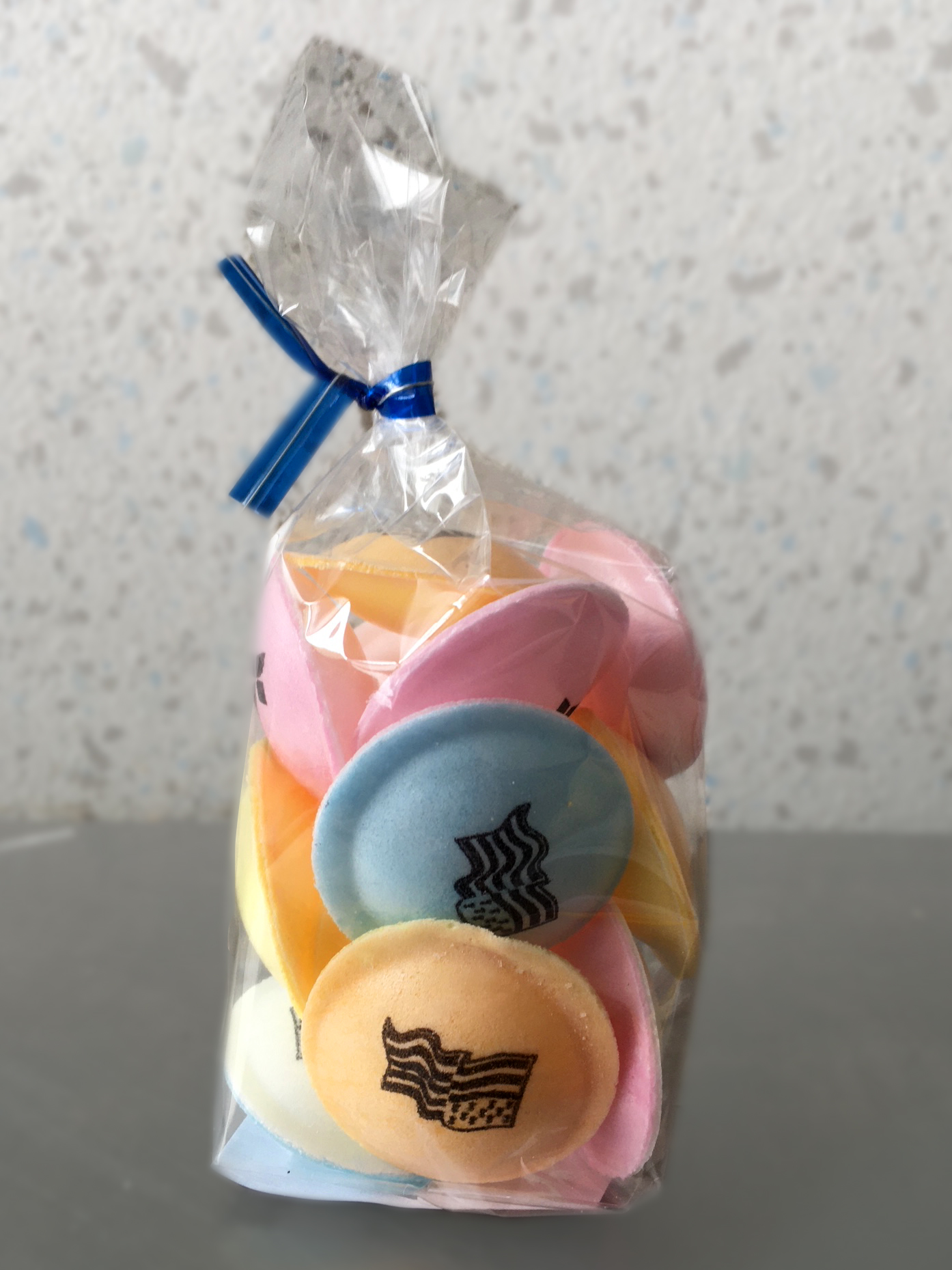 Bonbons imprimés soucoupes  | gourmandises.decors-fins.com