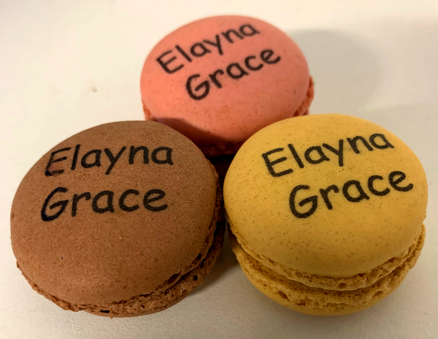 Macarons baptême imprimés | gourmandises.decors-fins.com